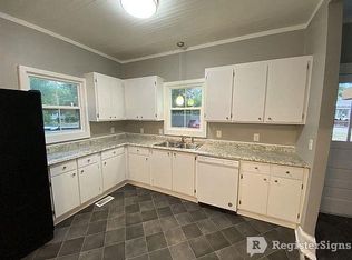 411 W Broad St, Darlington, SC 29532