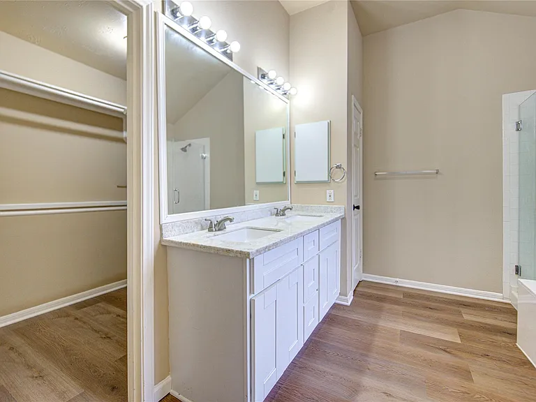 138 W New Meadows Dr — Photo 37
