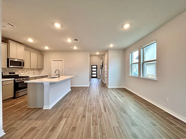 230 Small Seed Dr — Photo 8