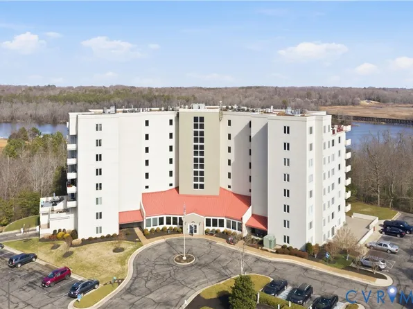 301 Beacon Ridge Dr Unit 109, Hopewell, VA 23860