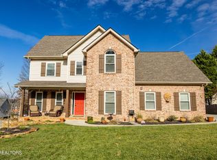 12600 Coral Reef Cir, Knoxville, TN 37922
