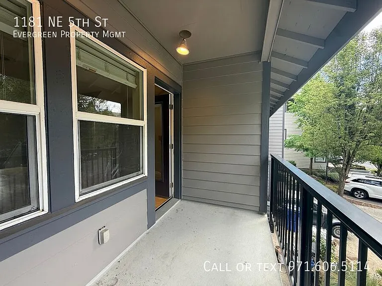 1181 NE 5th St — Photo 15