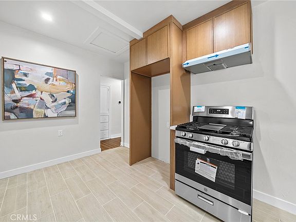 5th image of 612 King St