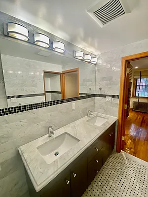 Rented by CMV Realty Inc. | media 33