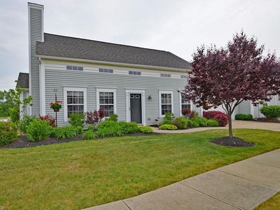 8688 Wakefield Run, North Ridgeville, OH, 44039