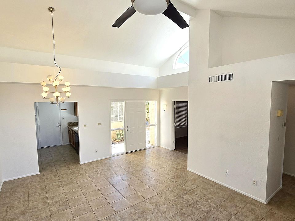 1st image of 328 W LODGE Drive