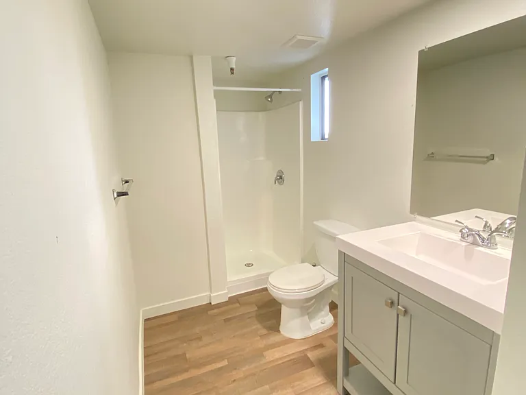 French Street Apt — Photo 31