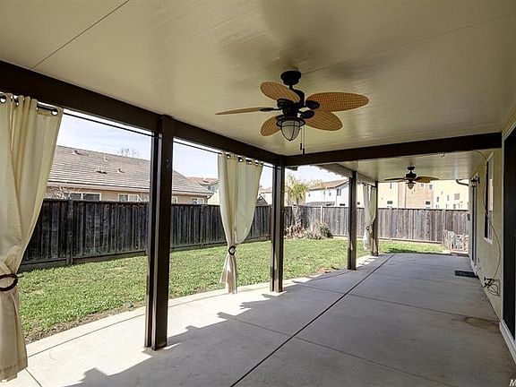 5th image of 1458 Paddington Way