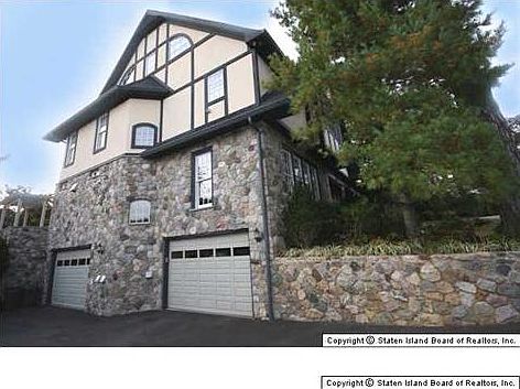 3rd image of 76 Saint George Dr