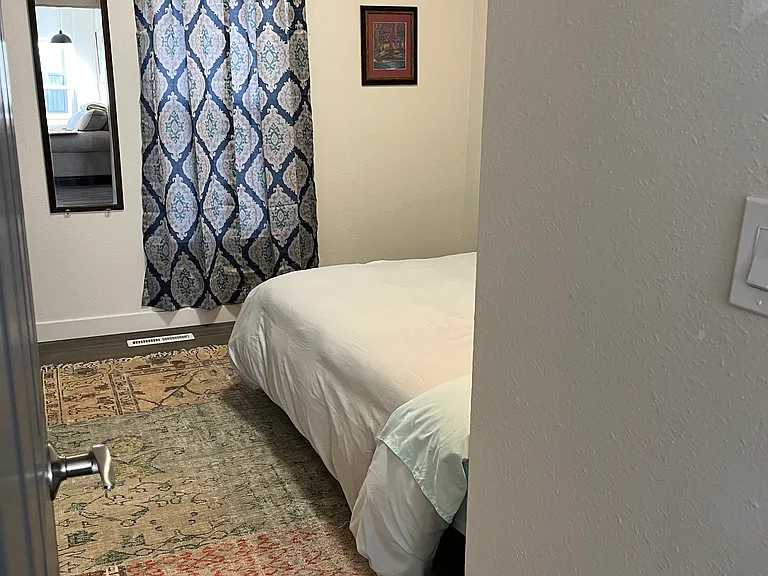 324 N Loomis Ave — Photo 5
