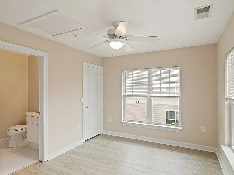 929 Morreene Rd #B31 — Photo 11