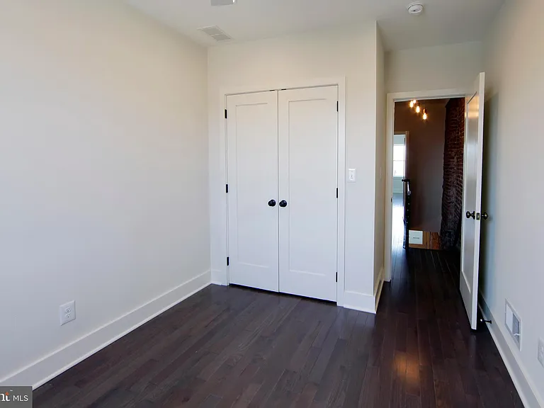 2677 Aramingo Ave — Photo 25