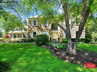 198 Sycamore Dr, Hawthorn Woods, IL