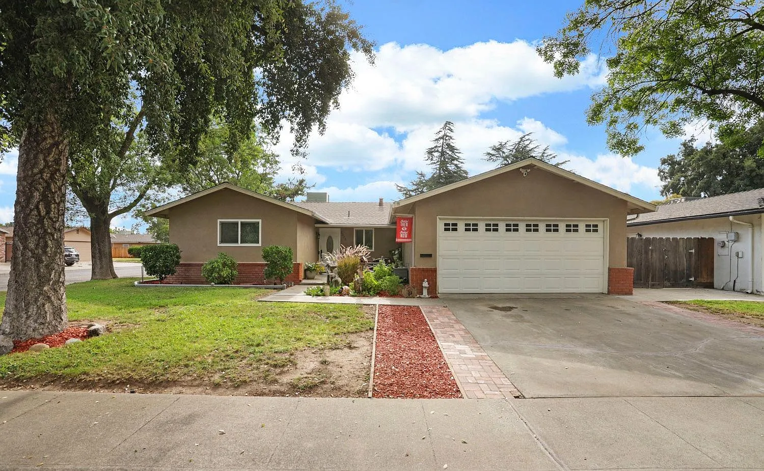 2028 Anson Way photo 1