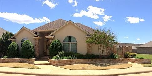 1st image of 2931 Loma Linda Ln