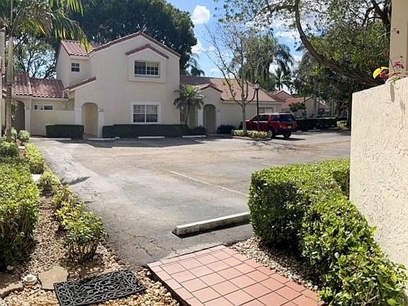 3rd image of 1370 Cottonwood Cir #183