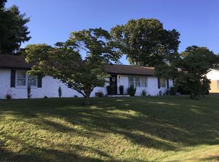 965 Cardinal Dr, Christiansburg, VA 24073