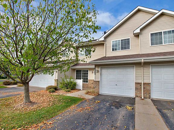 2nd image of 20583 Abbey Ln