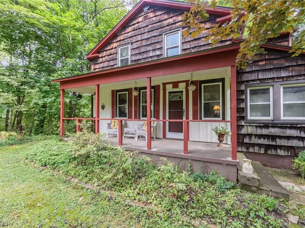 2085 Stine Rd, Peninsula, OH 44264