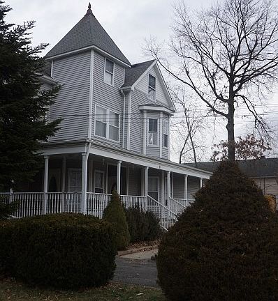 2nd image of 5 Gould Pl