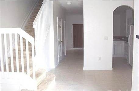 4th image of 3375 NE 15th Dr Unit 106