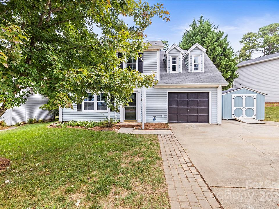 1st image of 915 Cathedral Dr