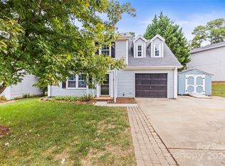 915 Cathedral Dr, Belmont, NC 28012