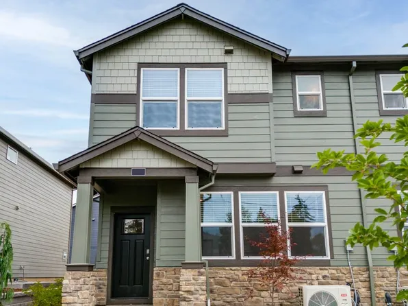 17197 SE Maple Hill Ln, Happy Valley, OR 97086