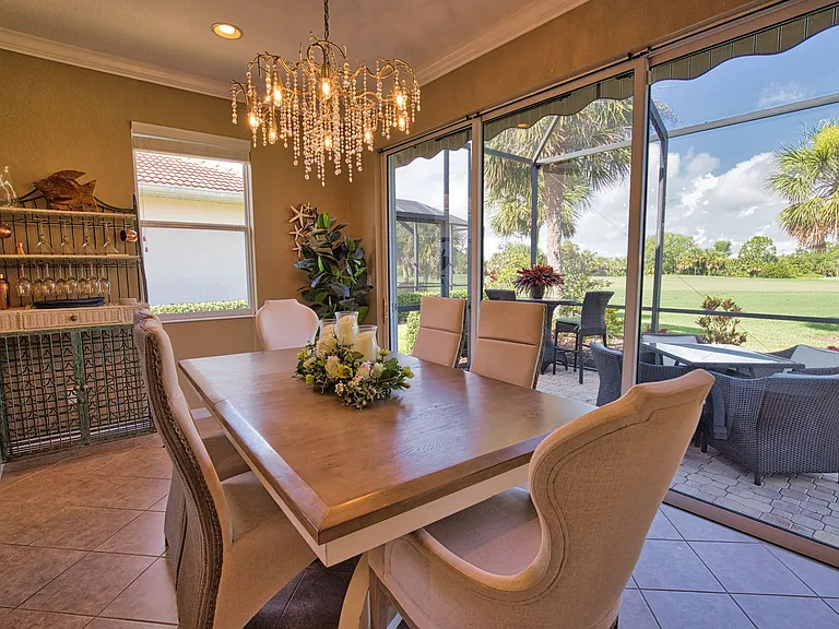 482 Montelluna Dr — Photo 10
