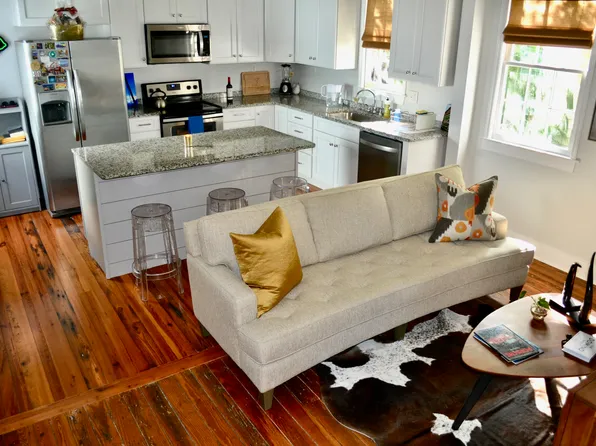 17 Nassau St APT A, Charleston, SC 29403