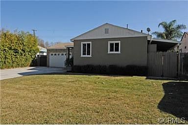 3rd image of 1414 Armington Ave