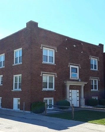 Front Entryway of 568 E. Cass Street