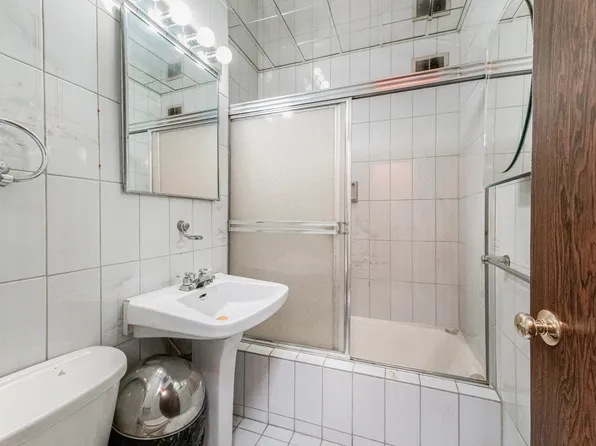 77 West 55th Street image 20 of 25