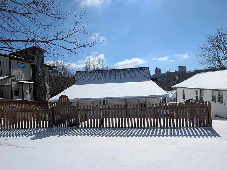 30 Woodrow Ave — Photo 33
