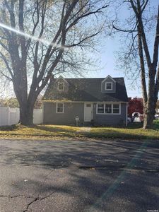 36 Foster Road, Ronkonkoma, NY, 11779