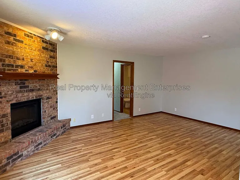4105 Heritage Place Dr — Photo 5