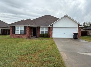 1322 Riley Cir, Alma, AR 72921