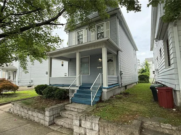 E Bennett St, Kingston, PA 18704