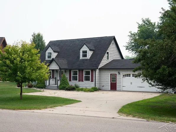 5590 Linksview Way, Gladwin, MI 48624