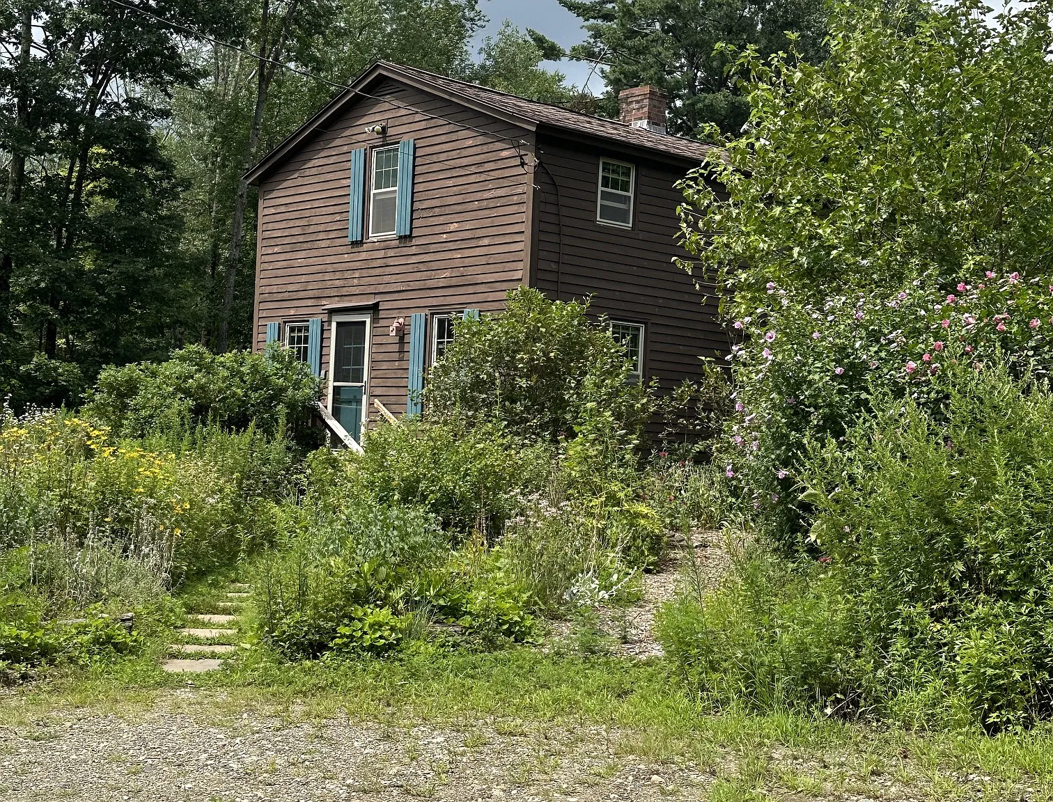 3 bed, 1.5 bath, 1200 sqft, $1,895 — Photo 1