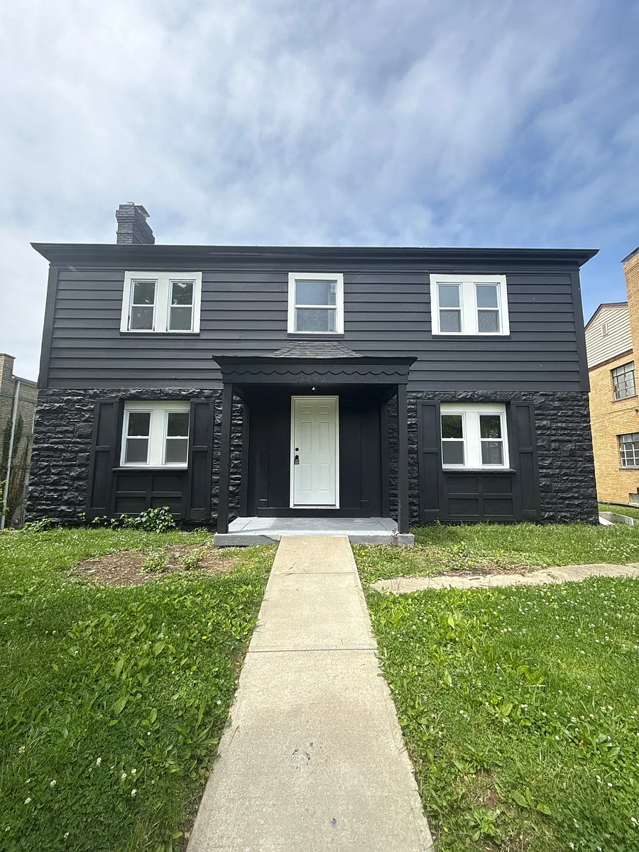 Building Photo - 7209 Brookcrest Dr #2