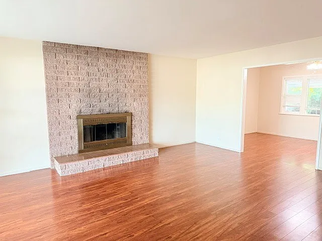 1746 Dewey St — Photo 8