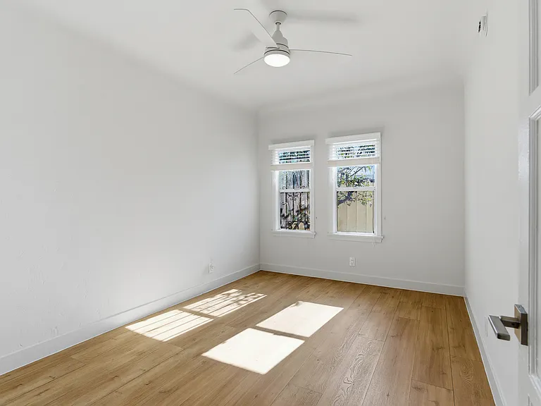1553 2nd Ave #2 — Photo 16