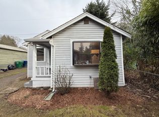 10048 Interlake Ave N, Seattle, WA 98133