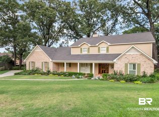 1505 Oak Cliff Ct, Mobile, AL 36609