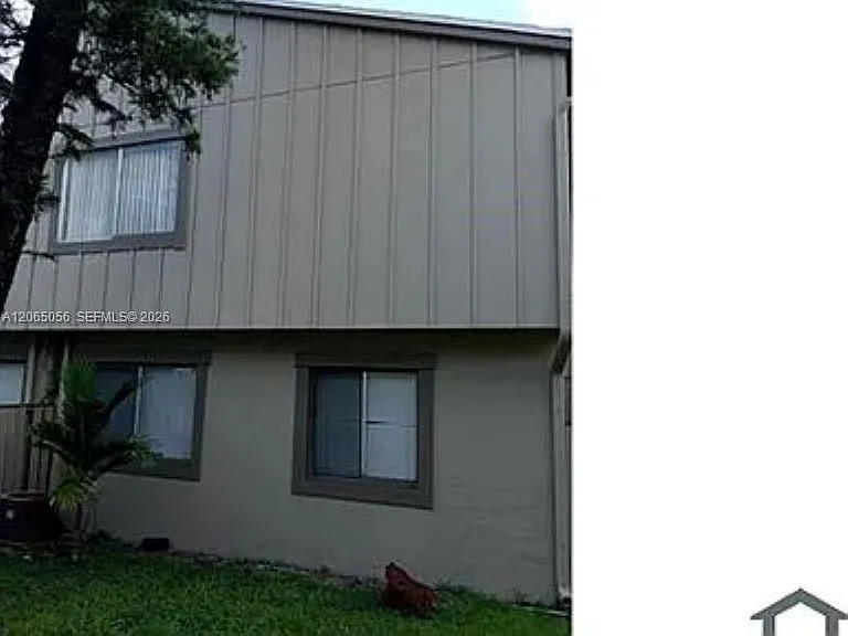 2219 NW 56th Ave #2-B — Photo 1
