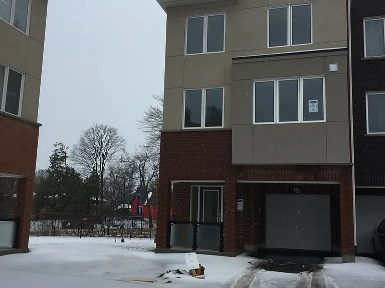 62 Heron Park Pl — Photo 1