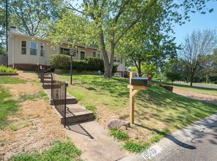 10503 Lavinia Dr, Saint Louis, MO