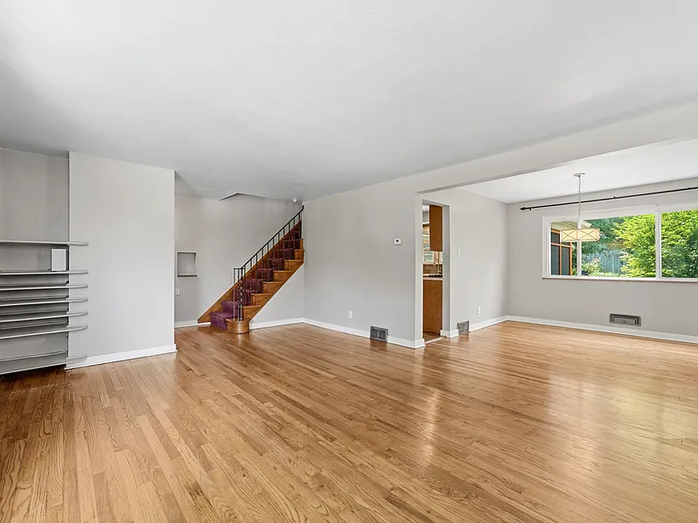 1419 Hawthorne St — Photo 3