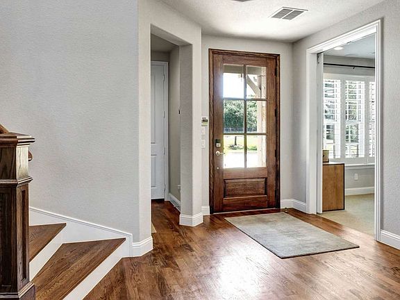 5th image of 3009 Calvin Rd